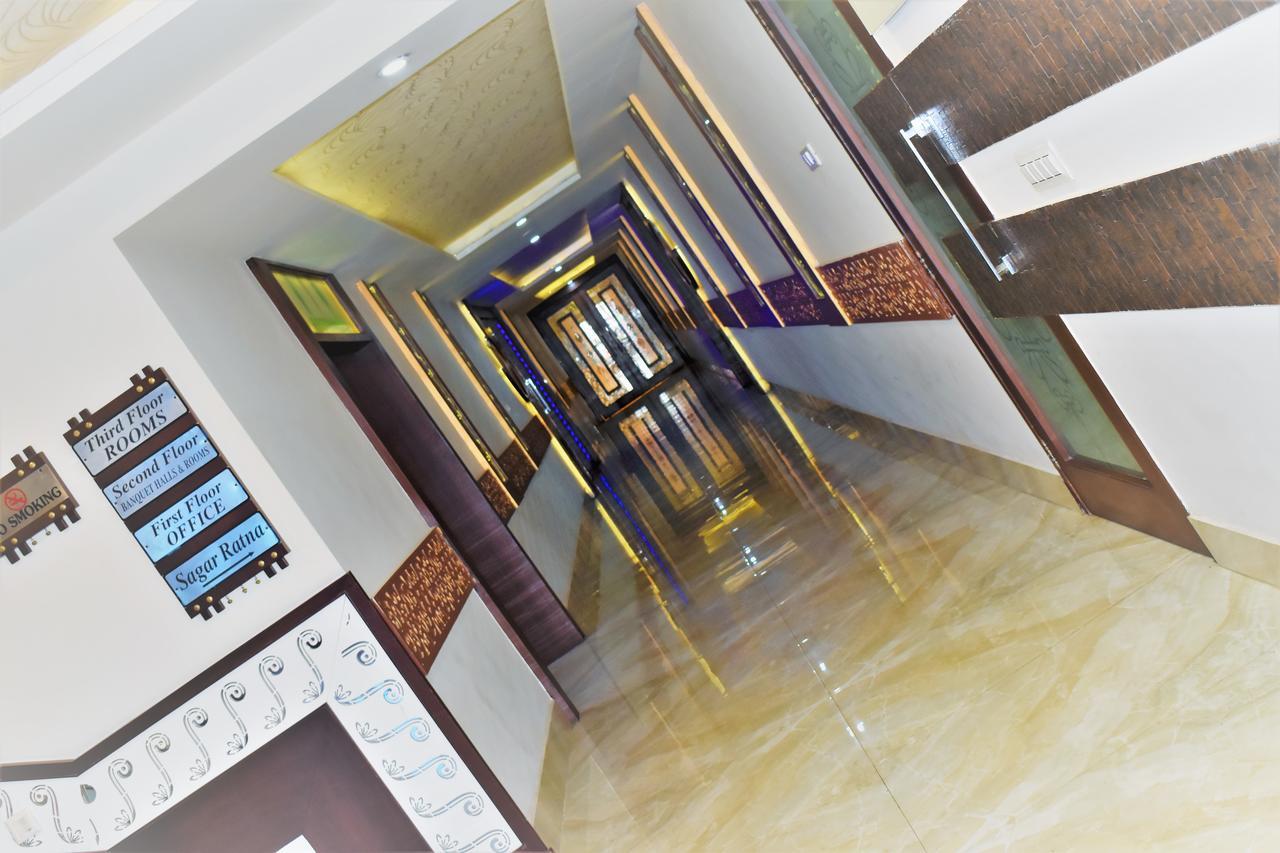 Hotel Ashish Continental ฟักวารา ภายนอก รูปภาพ