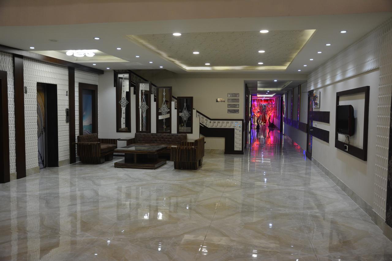Hotel Ashish Continental ฟักวารา ภายนอก รูปภาพ